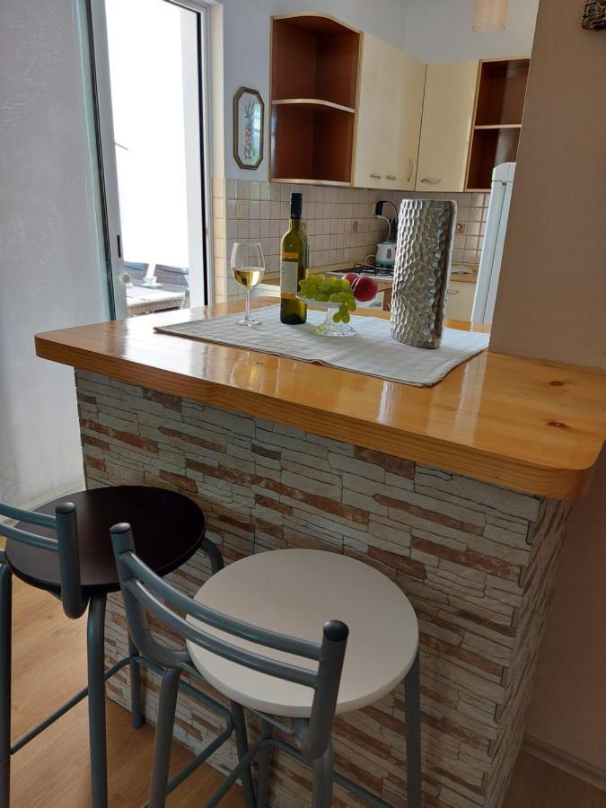 Апартаменты Apartman Larisa Кампор Экстерьер фото