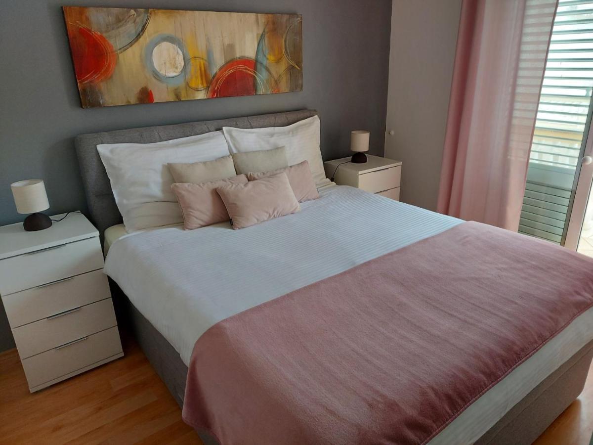 Апартаменты Apartman Larisa Кампор Экстерьер фото