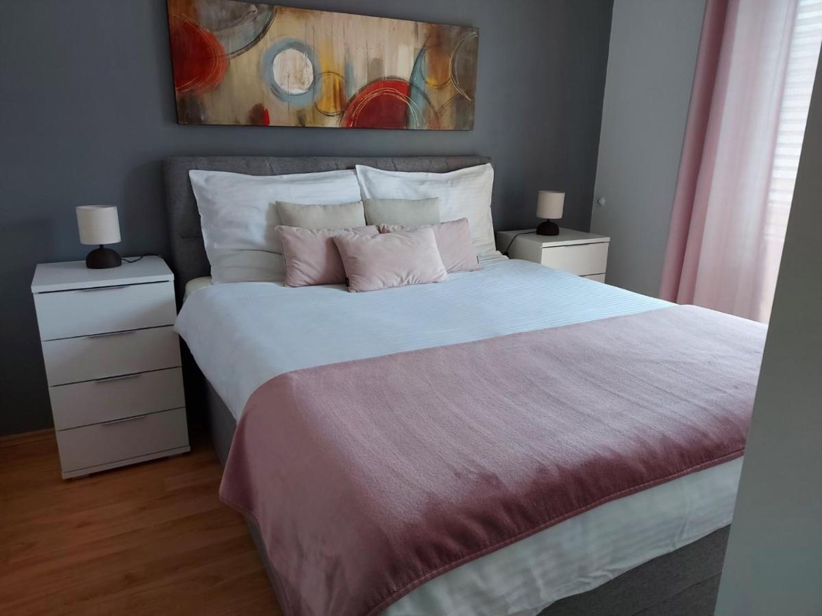 Апартаменты Apartman Larisa Кампор Экстерьер фото